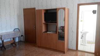 Отель Motel Xameleon Voznesensk Трехместный номер «Комфорт» с душем-4