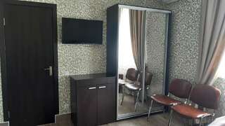 Отель Motel Xameleon Voznesensk Стандартный двухместный номер с 2 отдельными кроватями-2
